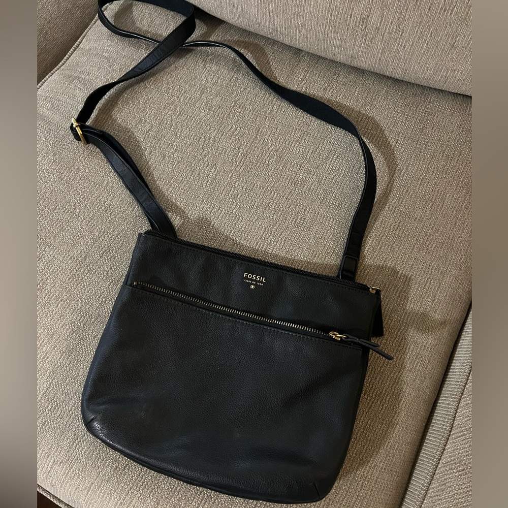 Black Medium Sized Fossil Leather Crossbody Bag